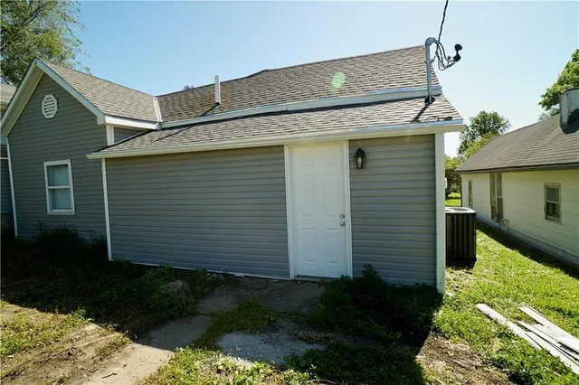 $120,000 | 2814 South 21st Street, St. Joseph, MO 64503