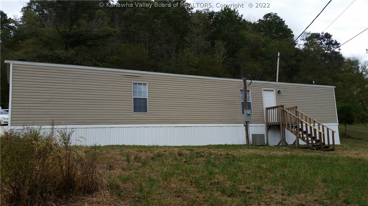 7040 Thomas Ridge Road Leon, WV 25123 - Photo 2 of 5 Gallery Image 2