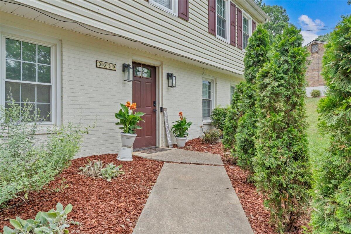 3030 Sedgefield Road Southwest Roanoke, VA 24018 - Photo 5 of 49 03-MIB06903