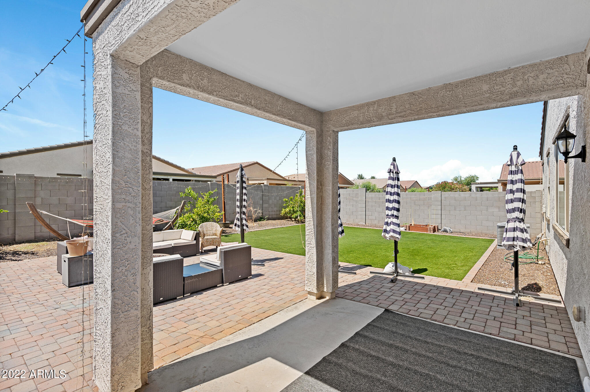 1757 Grenadine Road Phoenix, AZ 85040 - Photo 20 of 29 COVERED PATIO