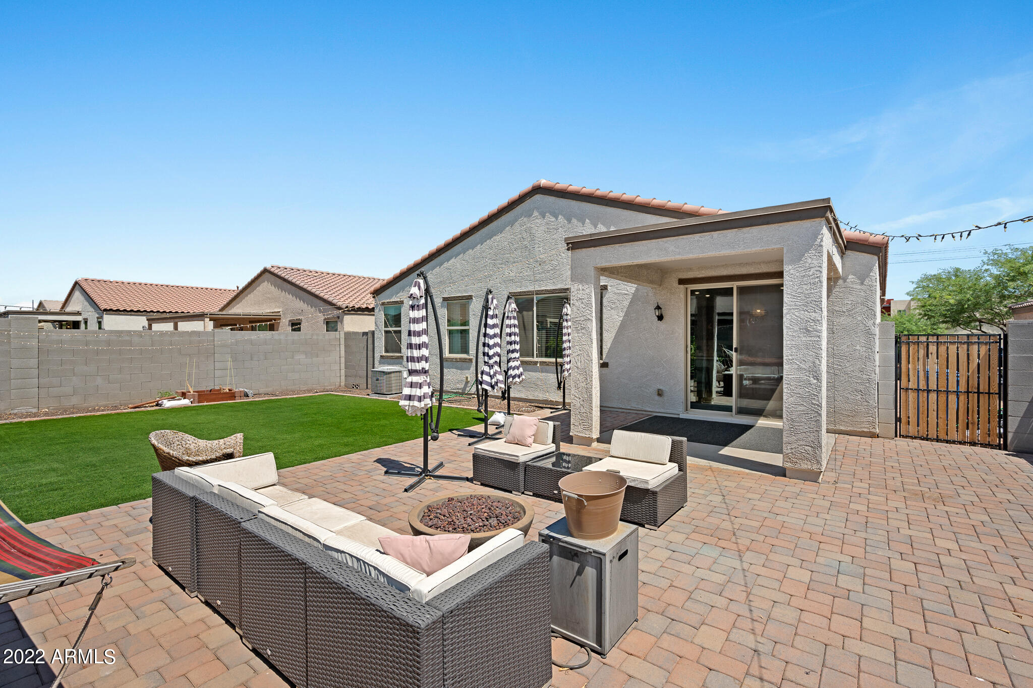 1757 Grenadine Road Phoenix, AZ 85040 - Photo 21 of 29 PAVERS