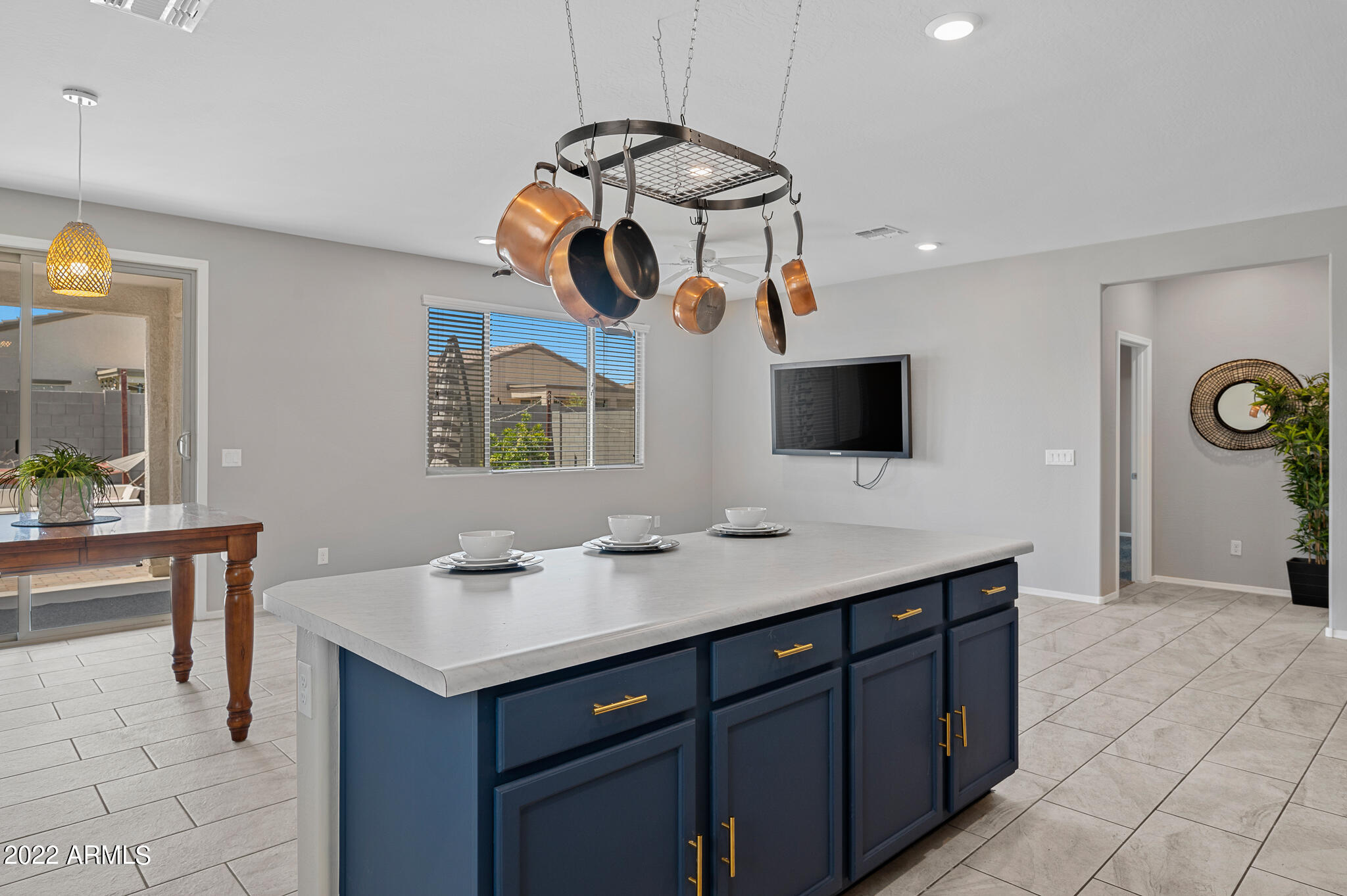 1757 Grenadine Road Phoenix, AZ 85040 - Photo 8 of 29 KITCHEN ISLAND