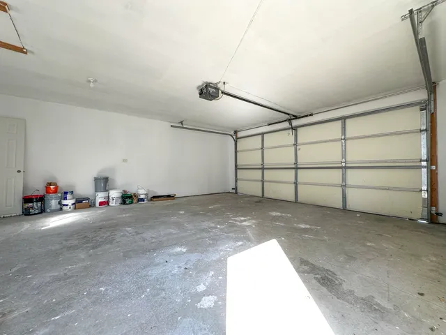 a view of a garage