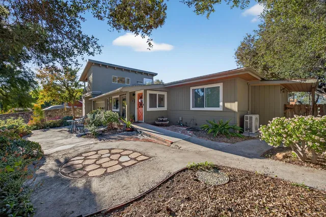 $1,645,000 | 165 Feliz Drive, Oak View, CA 93022