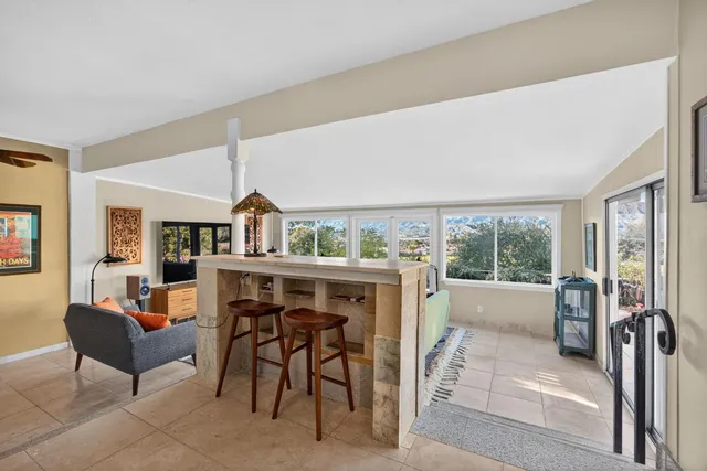 $1,645,000 | 165 Feliz Drive, Oak View, CA 93022