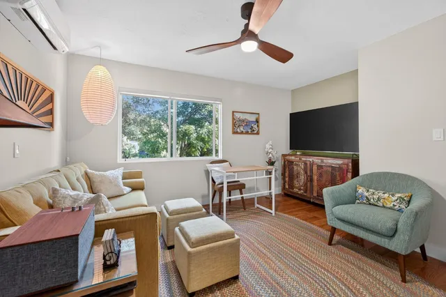 $1,645,000 | 165 Feliz Drive, Oak View, CA 93022