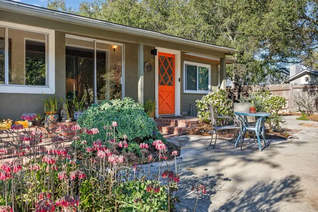 $1,645,000 | 165 Feliz Drive, Oak View, CA 93022