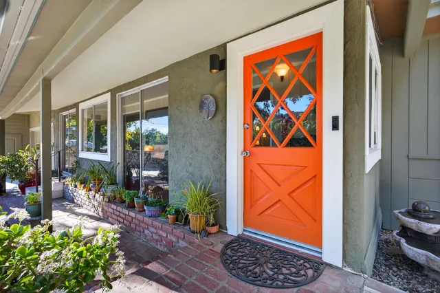 $1,645,000 | 165 Feliz Drive, Oak View, CA 93022