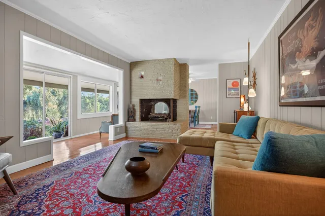 $1,645,000 | 165 Feliz Drive, Oak View, CA 93022