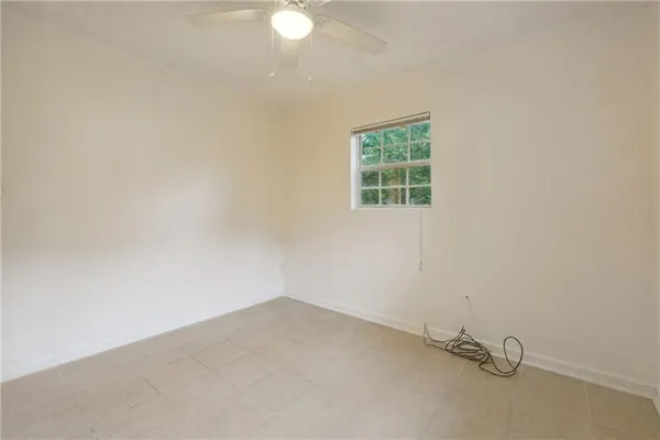 $1,000 | 324 Brooks Avenue Southwest, Unit A, Atlanta, GA 30310