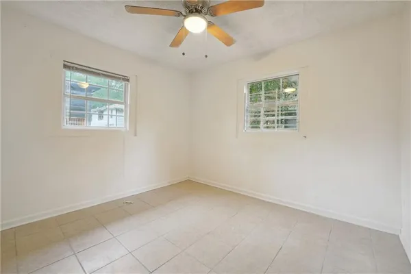 $1,000 | 324 Brooks Avenue Southwest, Unit A, Atlanta, GA 30310