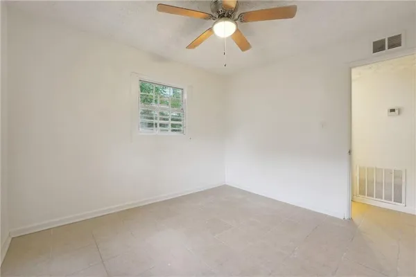 $1,000 | 324 Brooks Avenue Southwest, Unit A, Atlanta, GA 30310