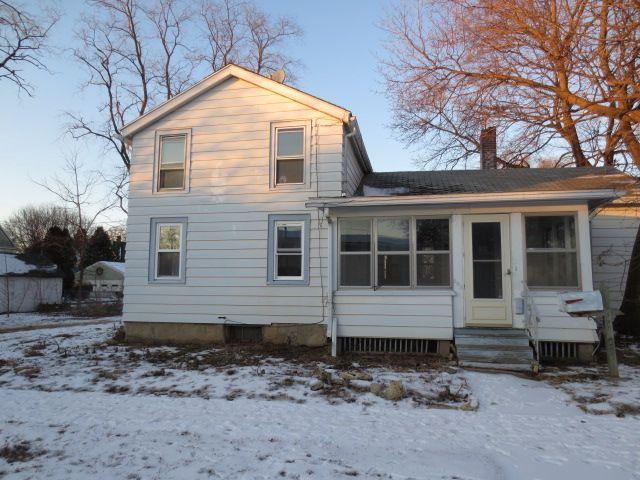 903 4th Avenue Rochelle, IL 61068 - Photo 1 of 11