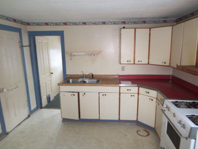 903 4th Avenue Rochelle, IL 61068 - Photo 9 of 11