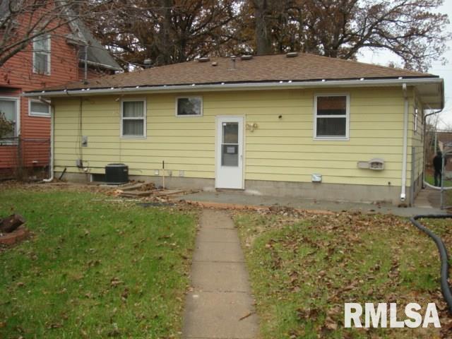 1108 3rd Street Moline, IL 61265 - Photo 2 of 14 Gallery Image 2