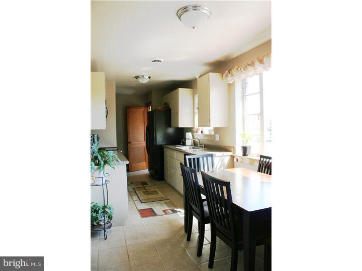 23 Vincent Road Phoenixville, PA 19460 - Photo 13 of 14 Kitchen