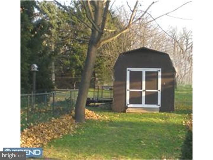 23 Vincent Road Phoenixville, PA 19460 - Photo 10 of 14 Storage Shed