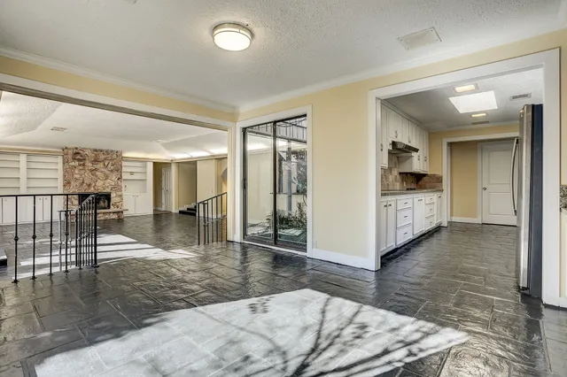 a view of a living room