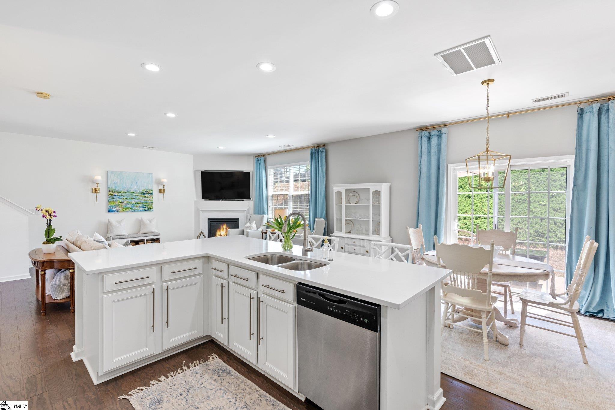 207 Knoll Ridge Drive Greer, SC 29650 - Photo 14 of 35 Gallery Image 14