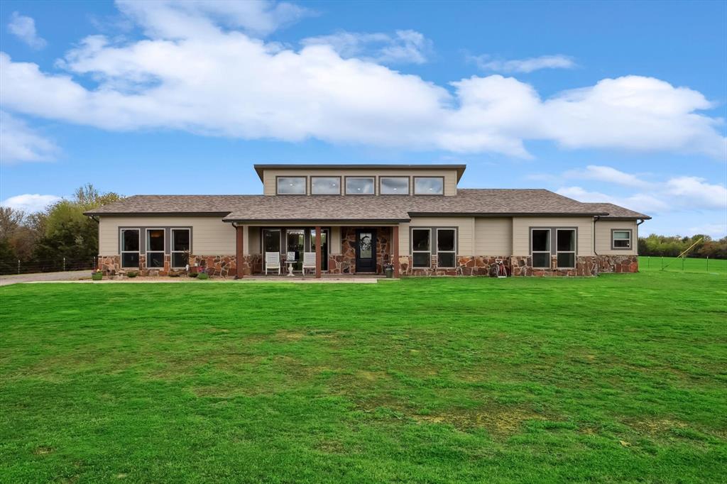812 McKenzie Road Collinsville, TX 76233 - Photo 1 of 40