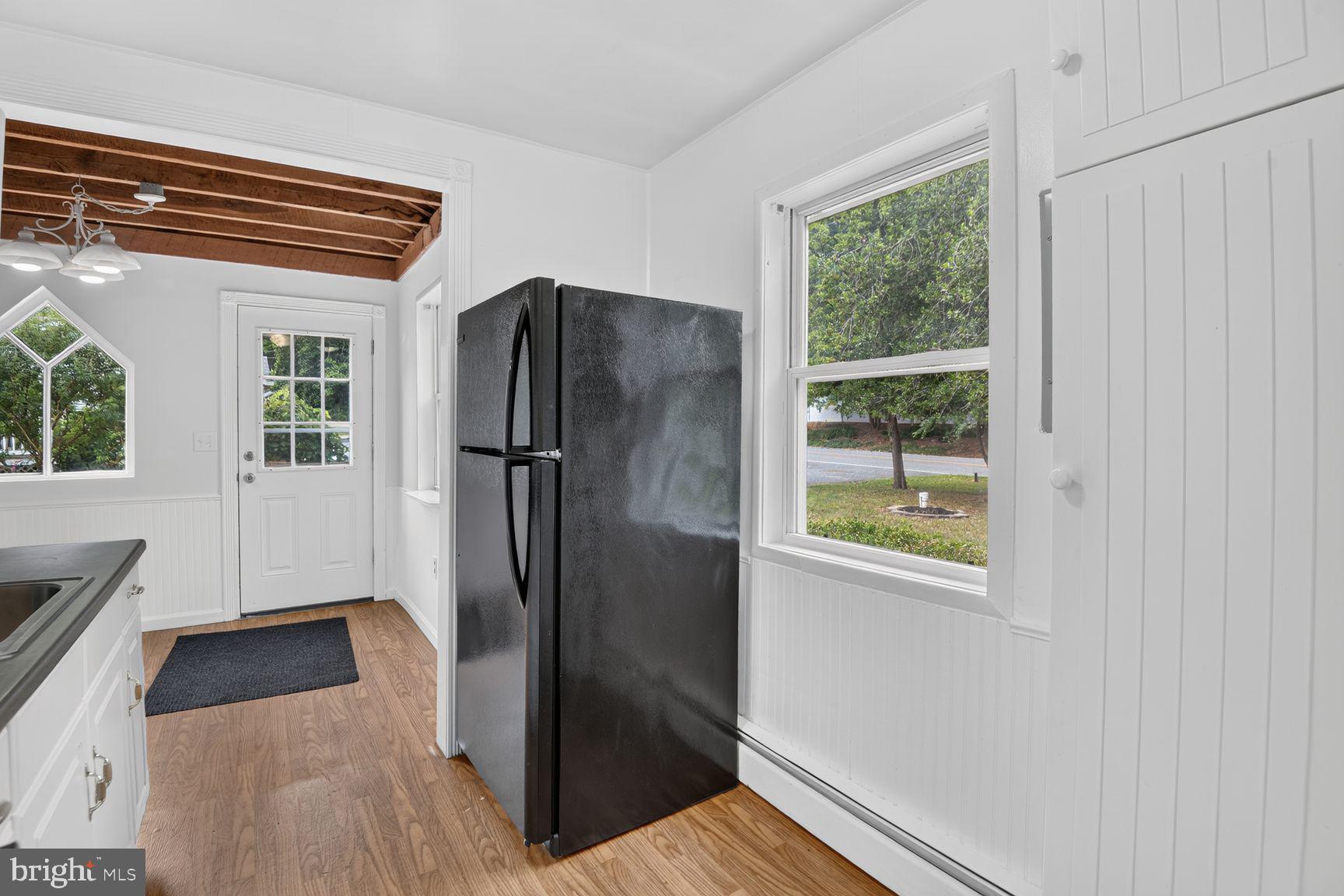 303 Holly Road Edgewater, MD 21037 - Photo 8 of 26
