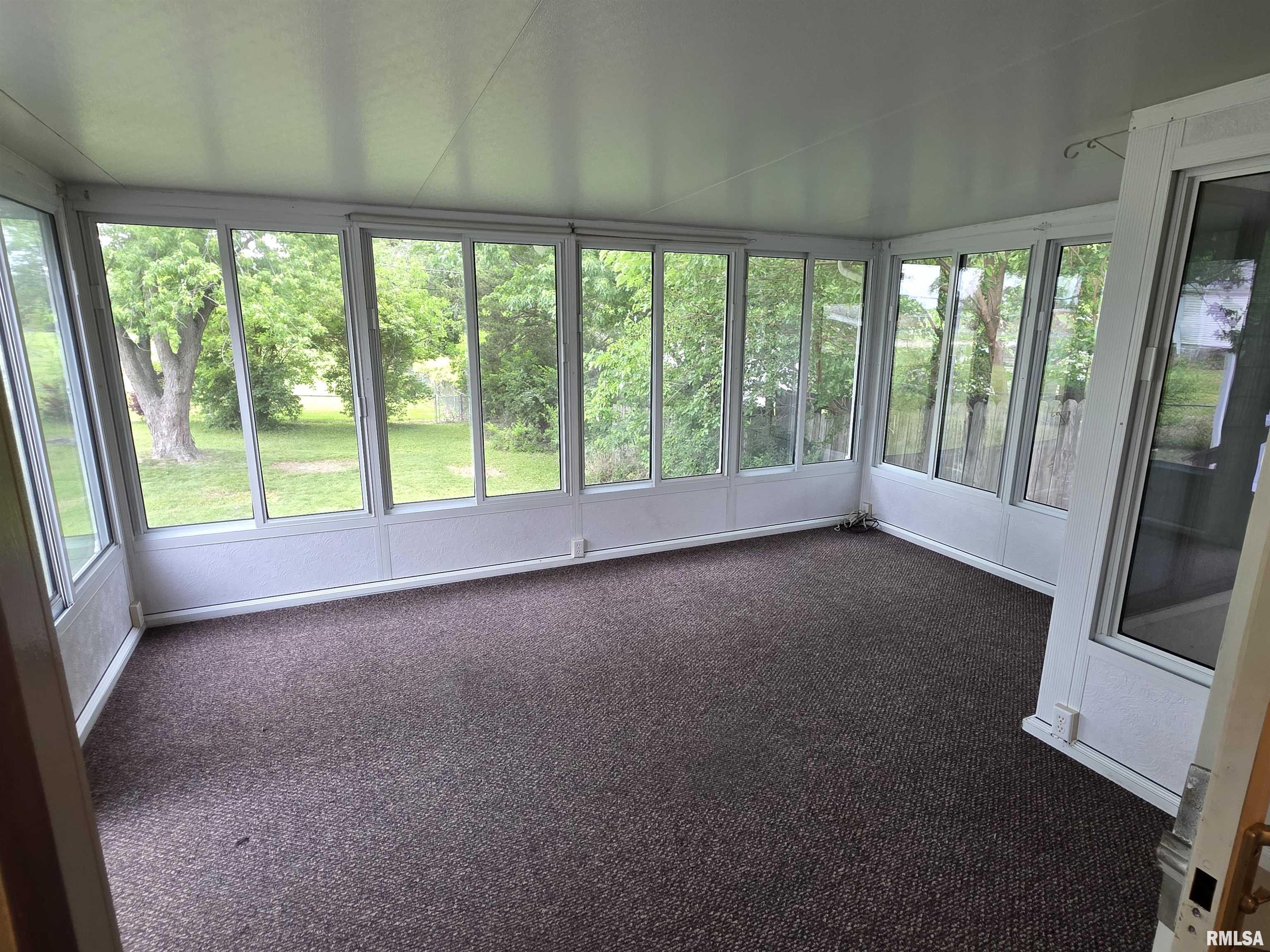233 Briargate Road Washington, IL 61571 - Photo 12 of 34