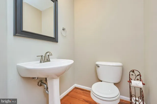 $3,200 | 4100 Fountainside Lane, Fairfax, VA 22030