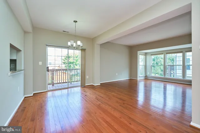 $3,200 | 4100 Fountainside Lane, Fairfax, VA 22030