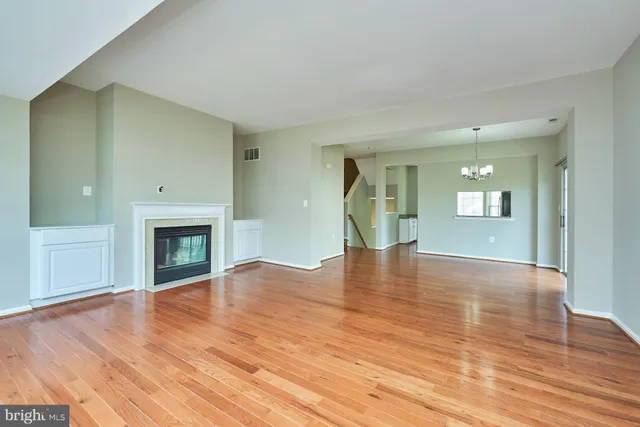 $3,200 | 4100 Fountainside Lane, Fairfax, VA 22030