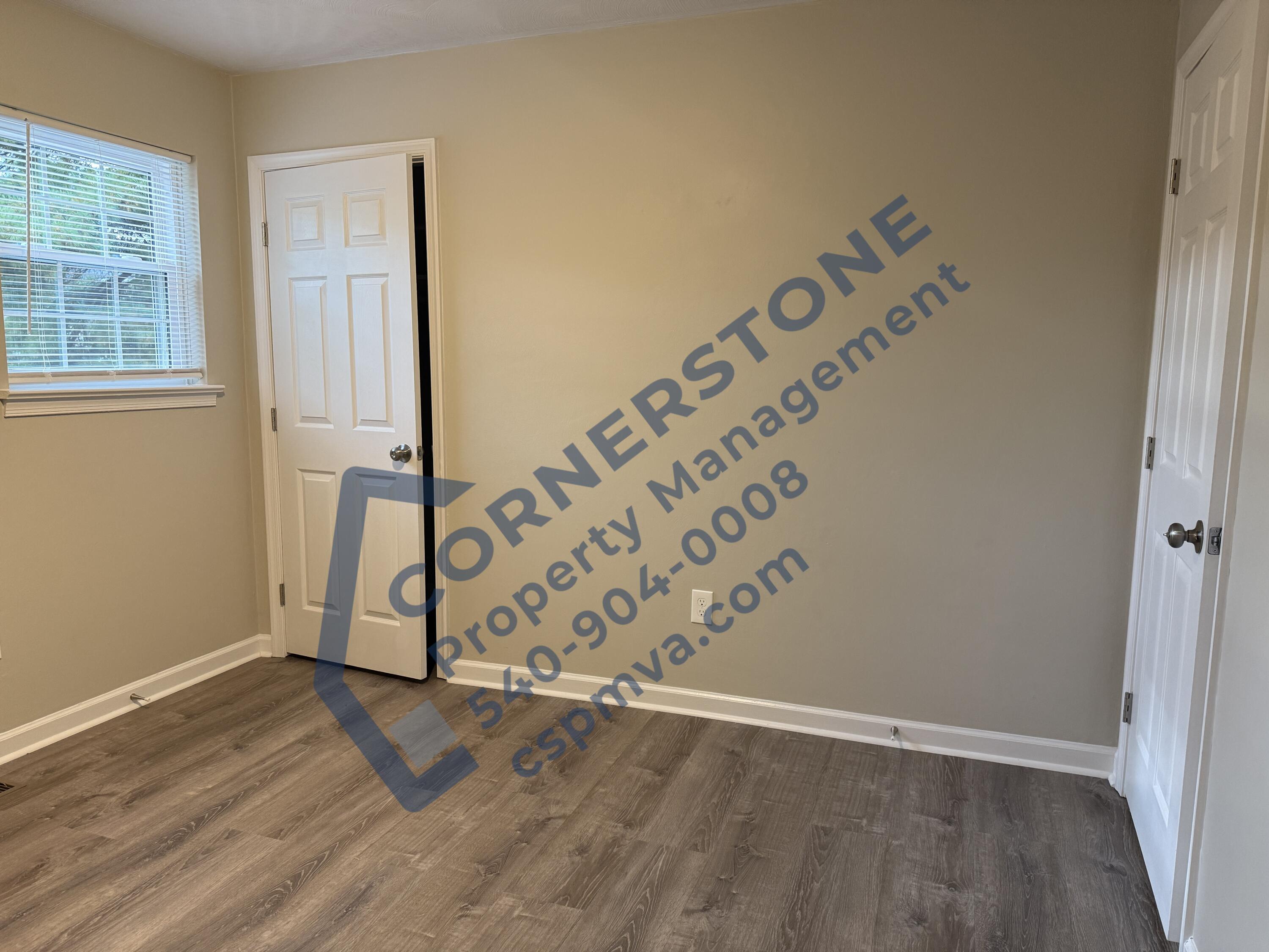 1609 19th Street Northeast, Unit 3 Roanoke, VA 24012 - Photo 11 of 12 an entryway with wooden floor