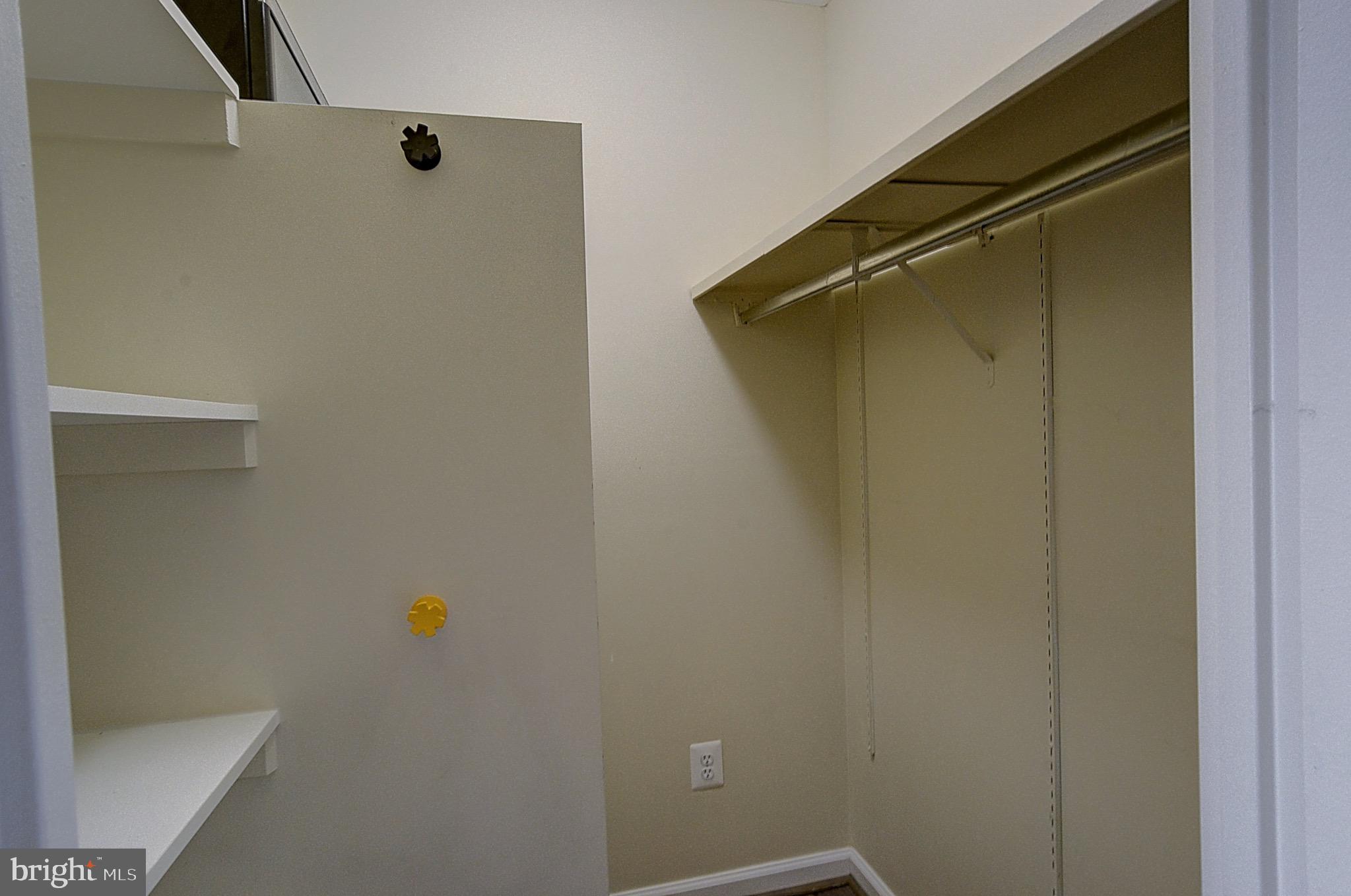 5225 Pooks Hill Road, Unit 1511N Bethesda, MD 20814 - Photo 7 of 33