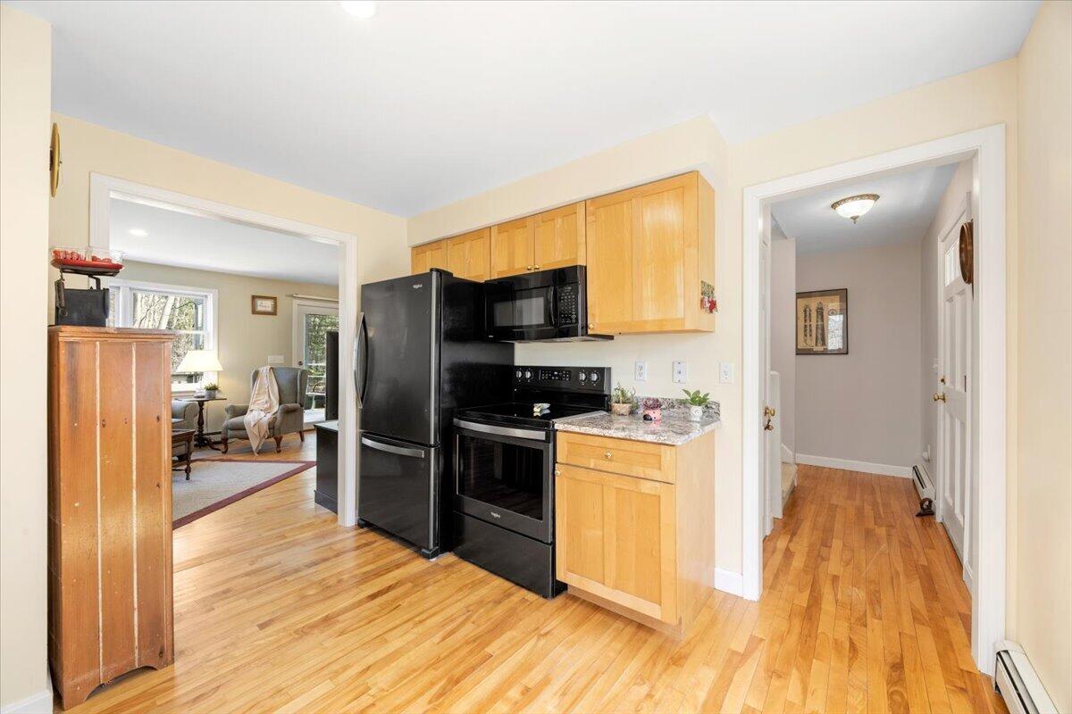 104 Winnocks Neck Road Scarborough, ME 04074 - Photo 15 of 37 14-104 Winnocks Neck-14