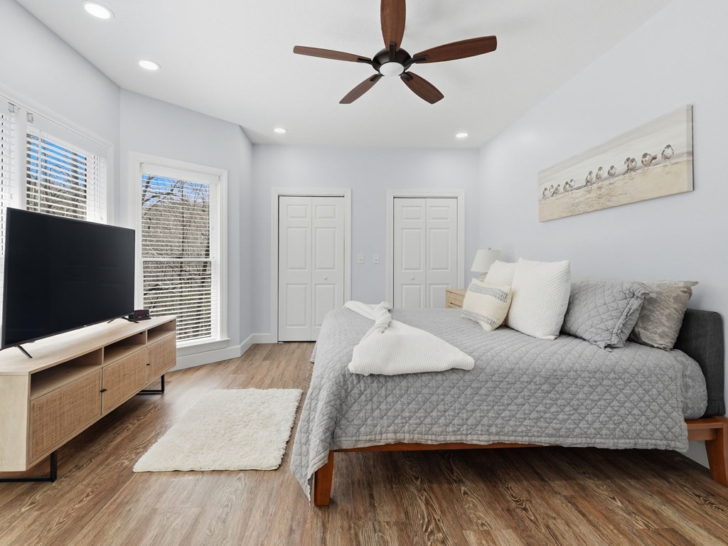 25 Walhala Trail Blue Ridge, GA 30513 - Photo 28 of 55 Main floor primary