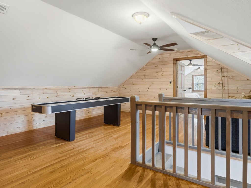 25 Walhala Trail Blue Ridge, GA 30513 - Photo 36 of 55 Upstairs social area