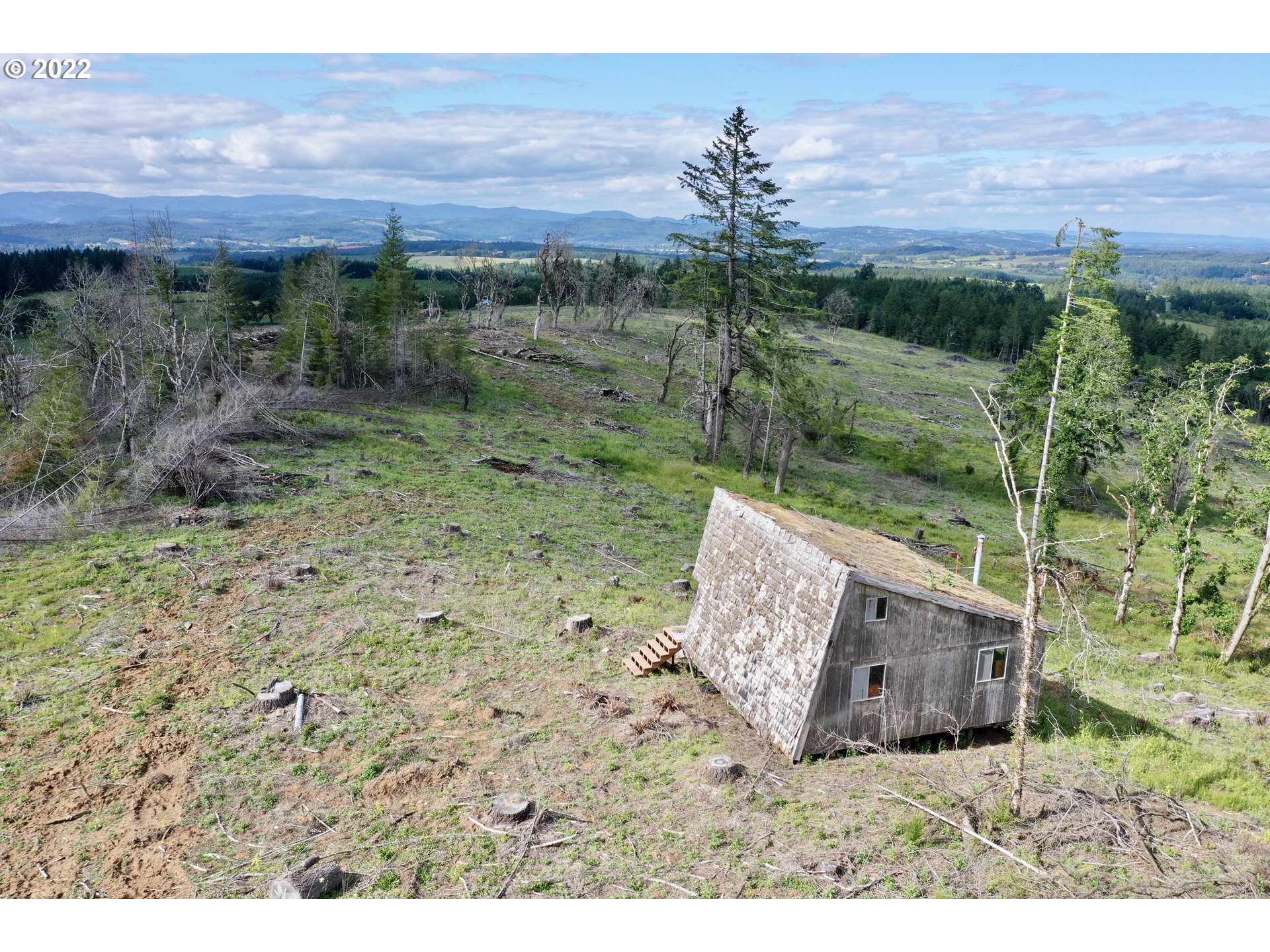 21475 Stone (across From) Road Sheridan, OR 97378 - Photo 12 of 24 a view of a backyard