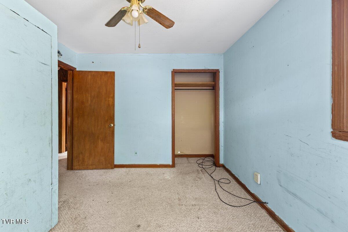 115 Alexander Street Hampton, TN 37658 - Photo 14 of 20 128A3401