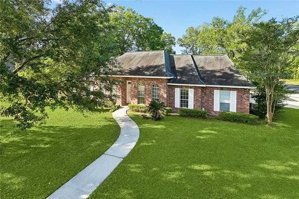 $379,000 | 2244 America Street, Mandeville, LA 70448