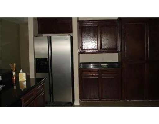 a black and white photo of a room