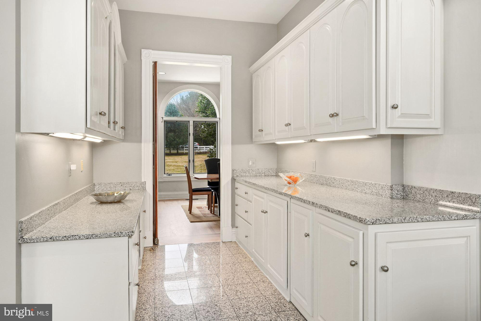11505 Glen Road Potomac, MD 20854 - Photo 19 of 66 Boundless cabinet space & granite countertops
