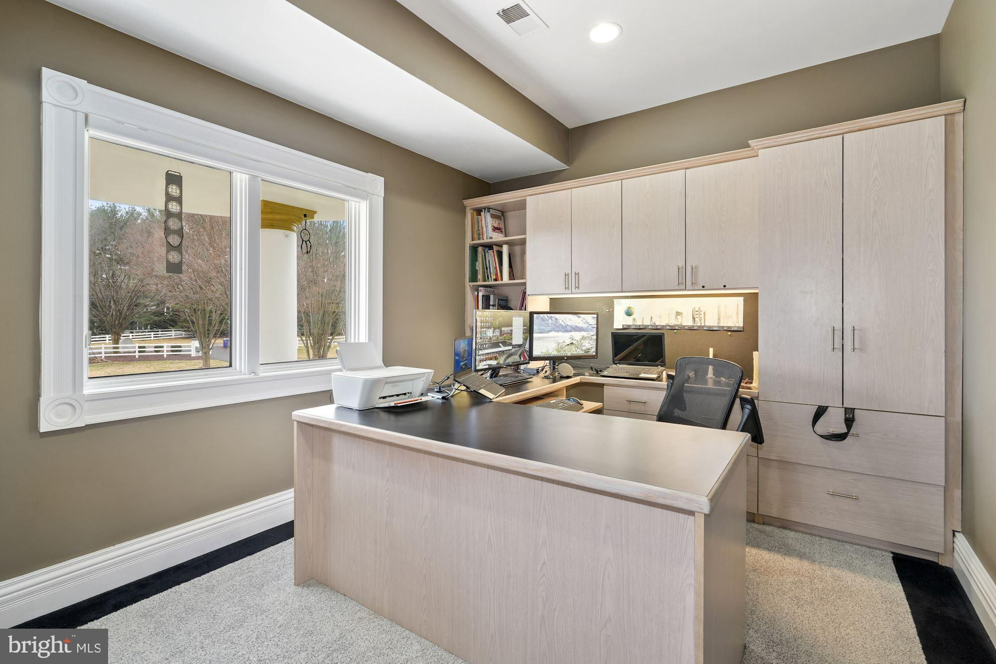 11505 Glen Road Potomac, MD 20854 - Photo 38 of 66 Home office space