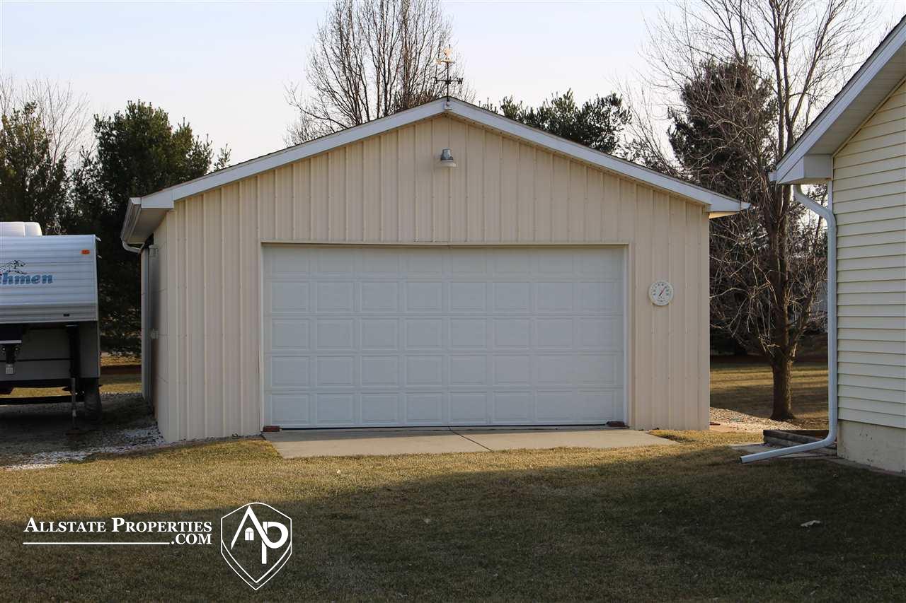 11494 East Coldwater Road Davison, MI 48423 - Photo 4 of 5 31374555-3.JPG