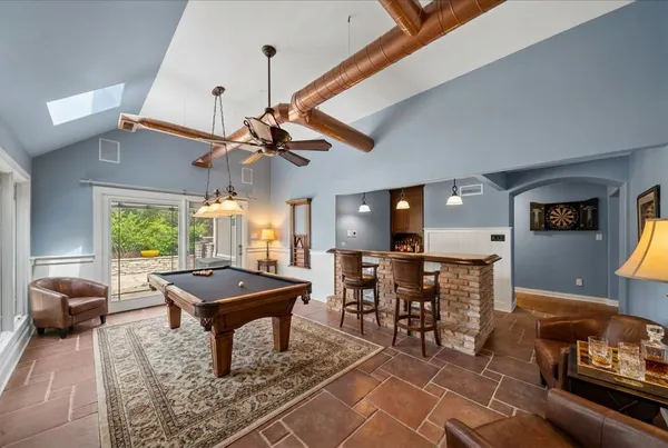 $1,100,000 | 685 Golf Club Lane, Frankfort, IL 60423