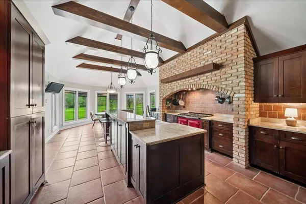 $1,100,000 | 685 Golf Club Lane, Frankfort, IL 60423