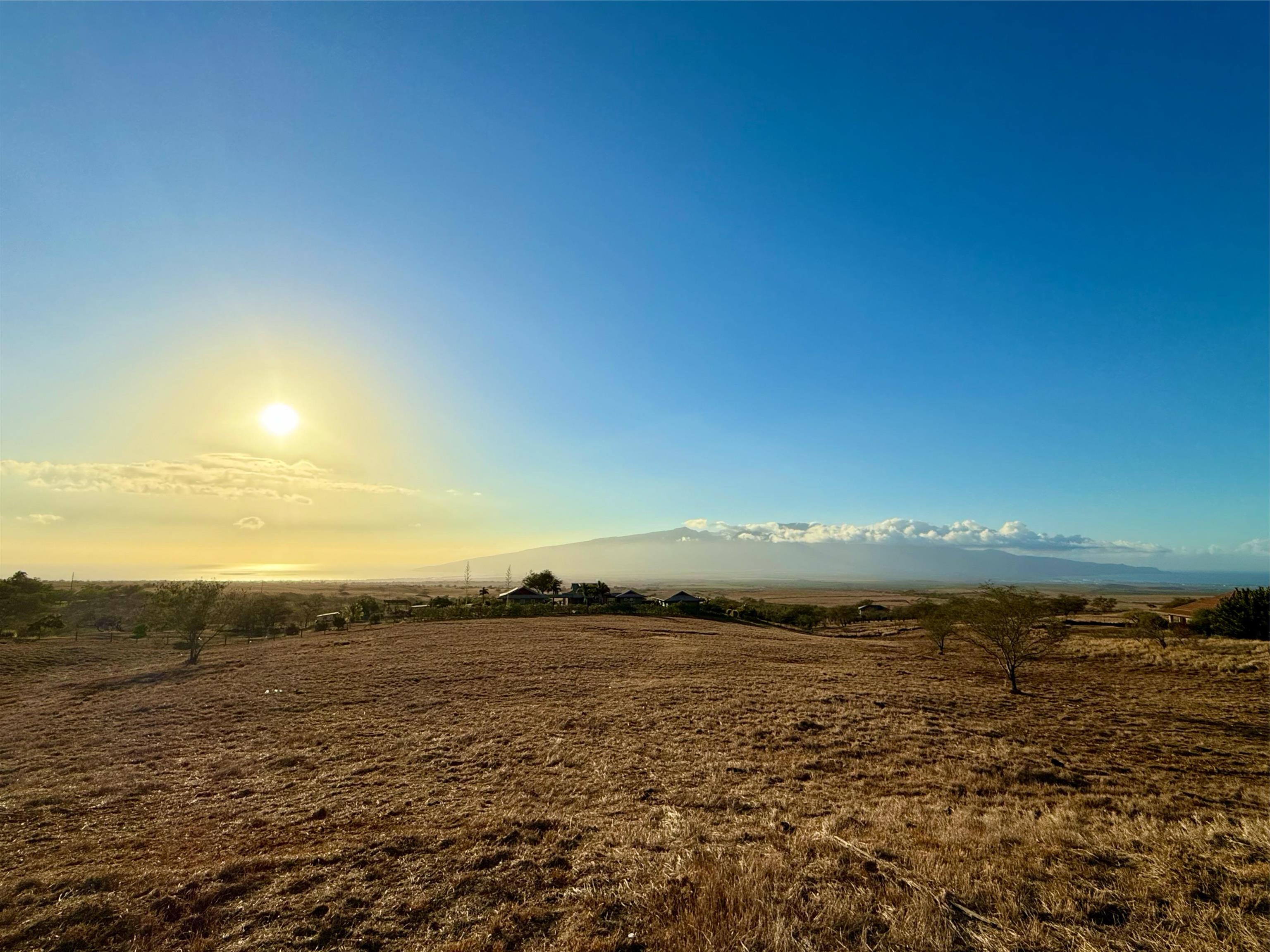 15 Apali Way Kula, HI 96790 - Photo 6 of 12 a view of an ocean