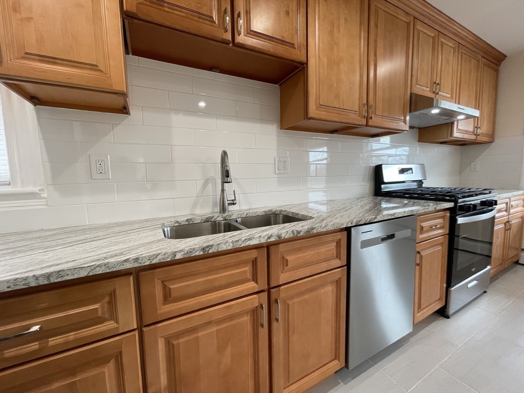 84 Calumet Street, Unit 3 Boston, MA 02120 - Photo 18 of 23