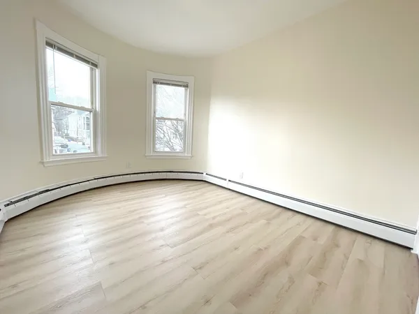 $6,800 | 84 Calumet Street, Unit 3, Boston, MA 02120