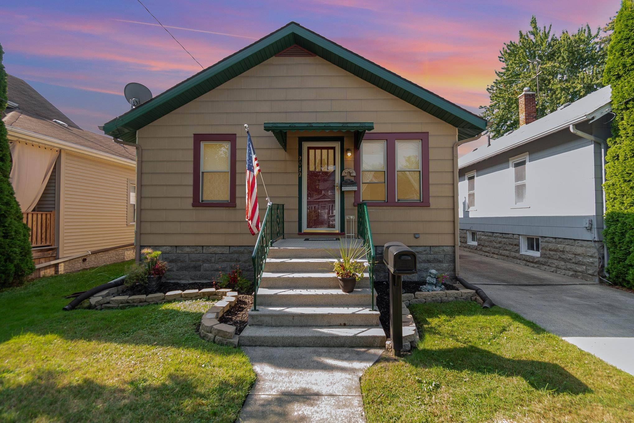 2012 3rd Street Bay City, MI 48708 - Photo 1 of 21 Gallery Image 1