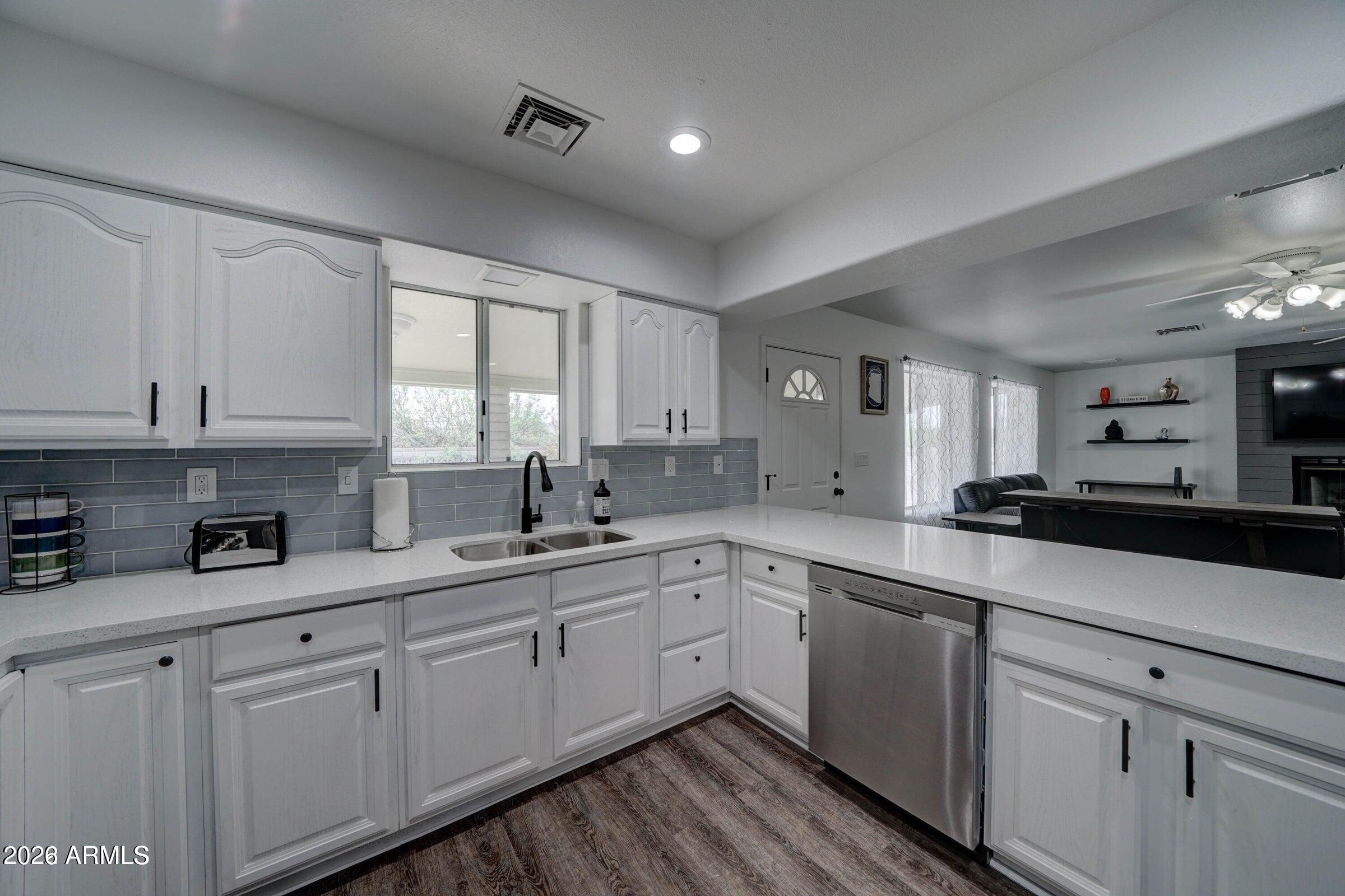 477 Baseline Spur Globe, AZ 85501 - Photo 12 of 51 477 W BASELINE SPUR, Globe, AZ 85501