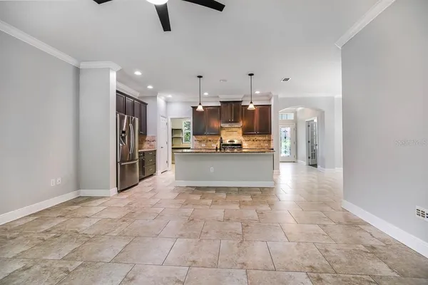 $2,900 | 5310 Match Point Place, Lithia, FL 33547