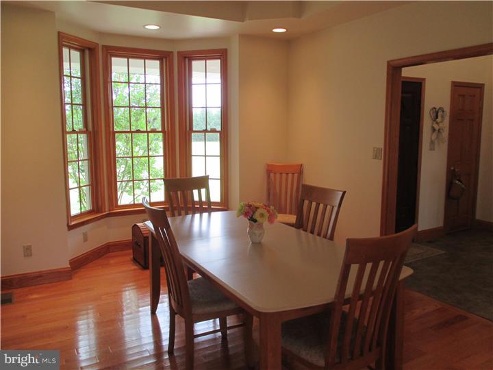 127 Fort Mott Road Pennsville, NJ 08070 - Photo 5 of 25 Dining Room